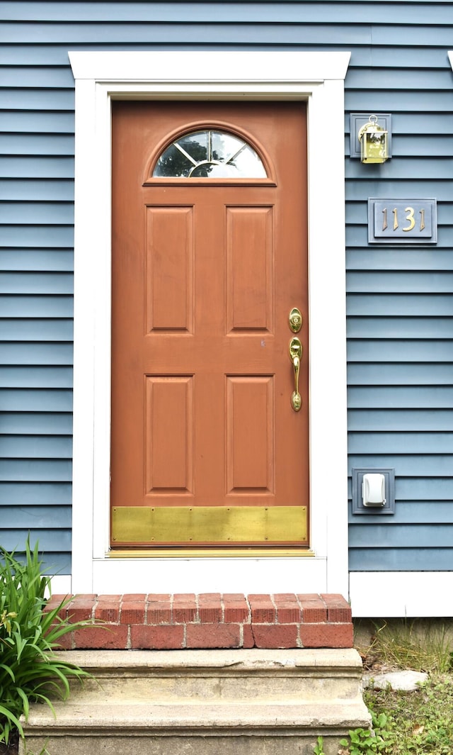 1131 Emmet St, Petoskey, MI 49770 - view of doorway to property
