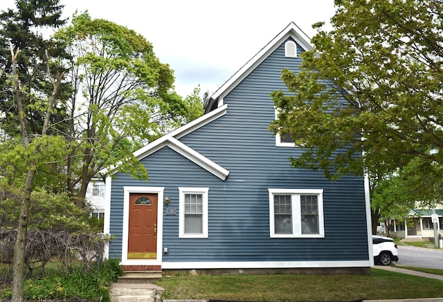 1131 Emmet St, Petoskey, MI 49770 - view of front of property