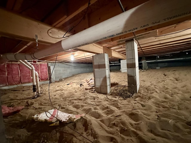 11030 S Stephan Bridge Rd, Roscommon, MI 48653 - view of inside crawl space