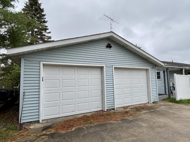 5356 Spruce Dr, Lewiston, MI 49756 - view of garage