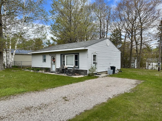 914 W Cadillac St, Mackinaw City, MI 49701 - photo 16