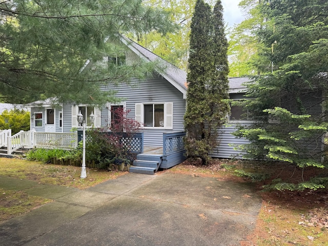303 Redwine, Houghton Lake, MI 48629 - photo 2