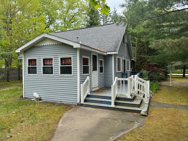 303 Redwine, Houghton Lake, MI 48629 - photo 3