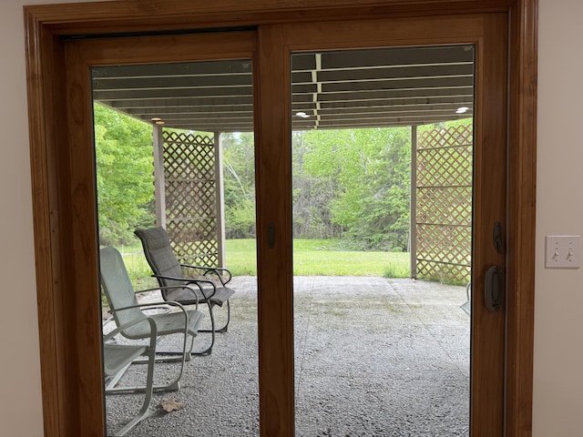 1058 Marlas Way, Cheboygan, MI 49721 - entryway with carpet