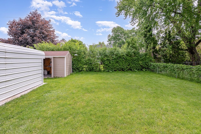 211 S Birney St, Bay City, MI 48708 - view of yard