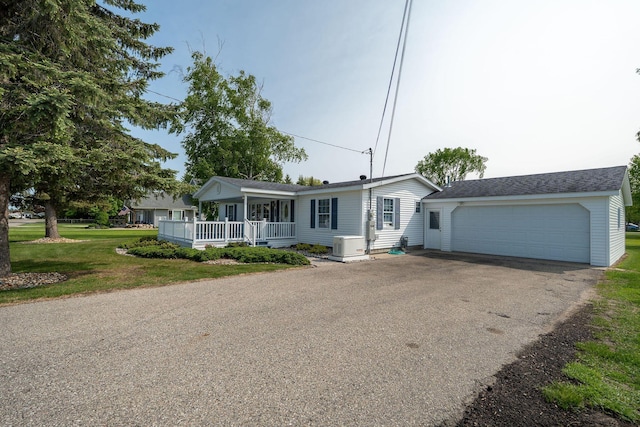 713 Iroquois Ave, Prudenville, MI 48651 - photo 2