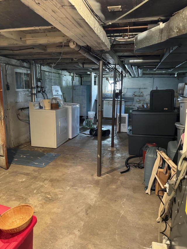 2111 W 3rd, Sault Ste Marie, MI 49783 - unfinished below grade area with washing machine and dryer