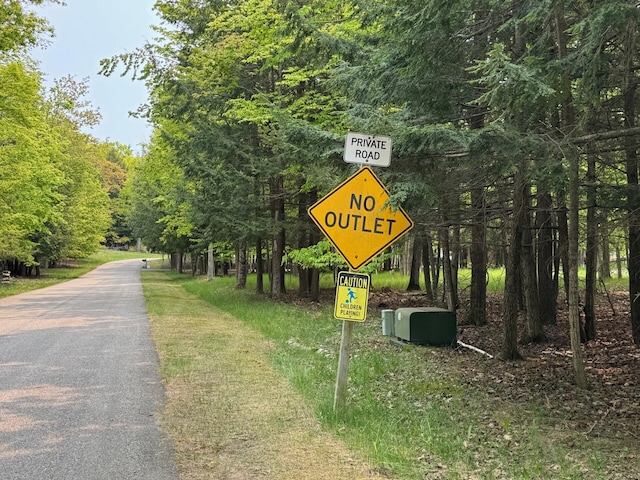 5945 Lodgepole Rd, Harbor Springs, MI 49740