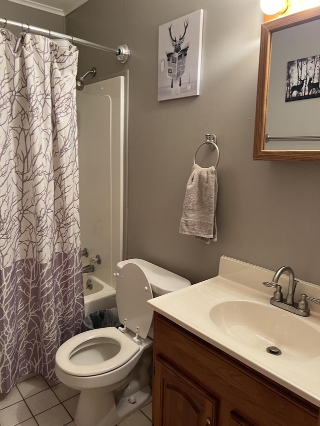 7781 N M-18, Roscommon, MI 48653 - full bathroom with vanity, toilet, tile patterned floors, and shower / bath combo