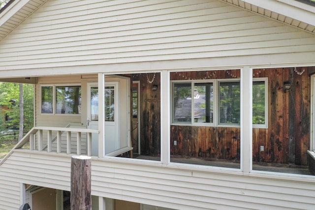 215 Pine Bluffs Rd, Roscommon, MI 48653 - view of side of home