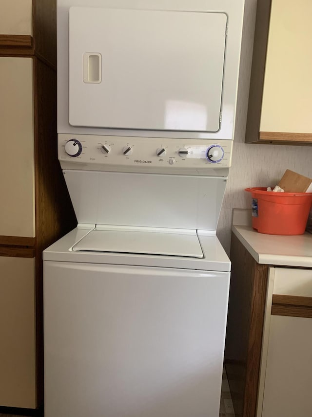 14501 3rd St, Hubbard Lake, MI 49747 - washroom with estacked washer and dryer