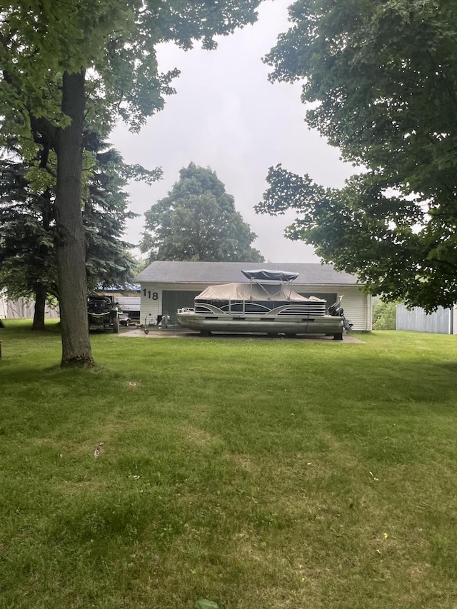 118 Westview Dr, Houghton Lake, MI 48629 - view of grassy yard