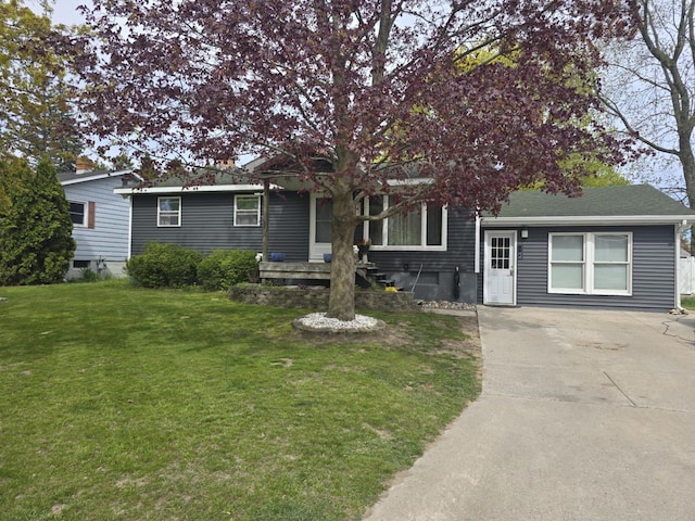 241 N Lawn St, Alpena, MI 49707 - photo 1