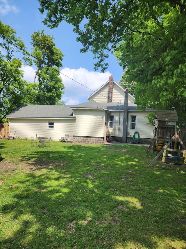 119 W Hueber St, Alpena, MI 49707 - photo 3