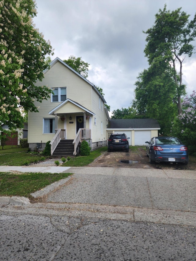 119 W Hueber St, Alpena, MI 49707 - photo 1