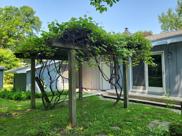 1251 Kingston Ave, Flint, MI 48507 - view of grassy yard