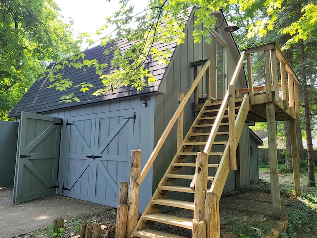 1251 Kingston Ave, Flint, MI 48507 - view of shed with stairway