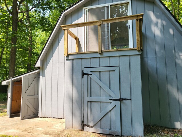 1251 Kingston Ave, Flint, MI 48507 - view of outdoor structure