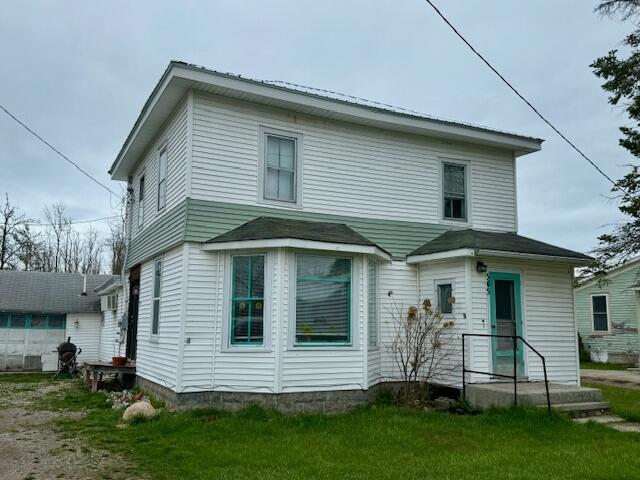545 Duncan Ave, Cheboygan, MI 49721 - photo 2