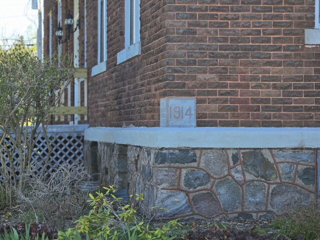 380 Church St, Saint Ignace, MI 49781 - exterior view of brick siding