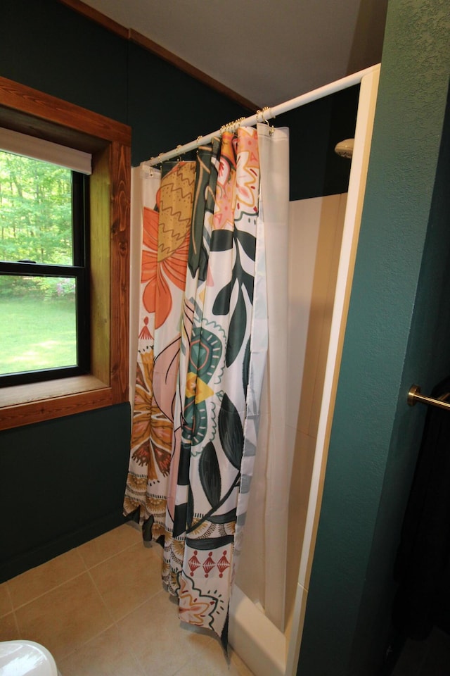 211 Daytona Rd, Roscommon, MI 48653 - full bath featuring tile patterned flooring