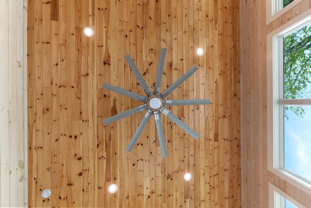 2960 W US-23 Hwy, Cheboygan, MI 49721 - detailed view of ceiling fan