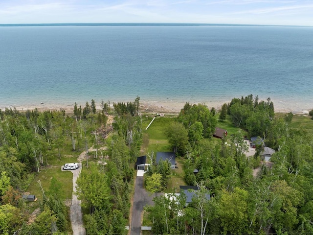 2960 W US-23 Hwy, Cheboygan, MI 49721 - view of property location with expansive coastline