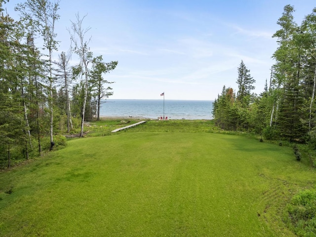 2960 W US-23 Hwy, Cheboygan, MI 49721 - view of yard featuring a water view
