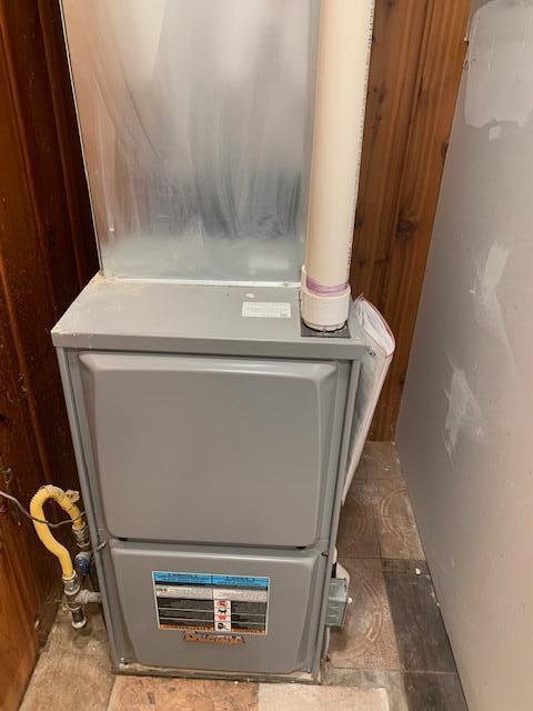 9319 Blue Horizon Rd, Presque Isle, MI 49777 - detailed view of heating unit