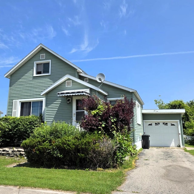 510 W Baldwin St, Alpena, MI 49707 - photo 1
