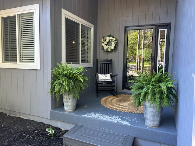 108 Bourbon St, Roscommon, MI 48653 - entrance to property