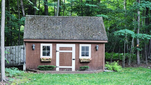 1092 Goldenrod Dr, Houghton Lake, MI 48629 - photo 5