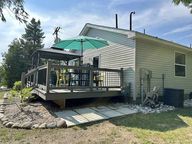 7763 Lagoon Dr, Alanson, MI 49706 - photo 4