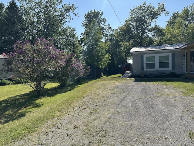 1632 Lakeview Dr, Alpena, MI 49707 - view of grassy yard
