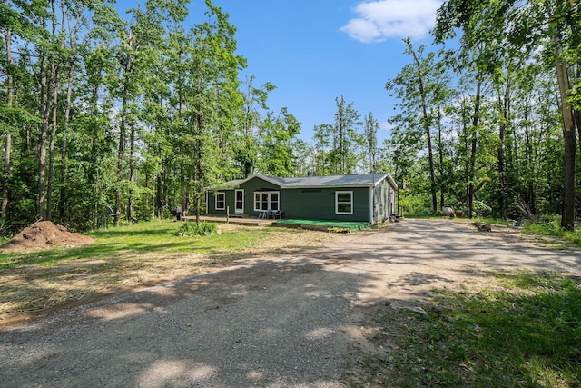 7539 E M-32, Johannesburg, MI 49751 - view of front of home featuring dirt driveway