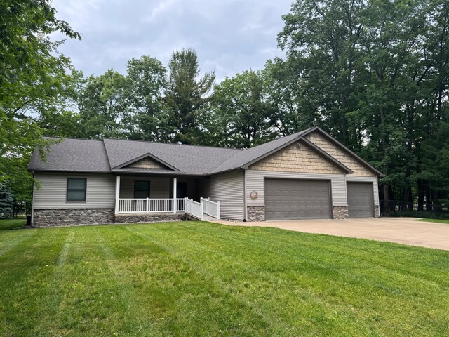 147 Indian Oaks Trl, Prudenville, MI 48651 - photo 2