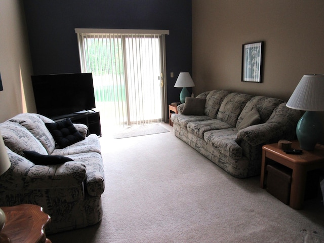 201 White Deer Trl, Prudenville, MI 48651 - view of carpeted living room