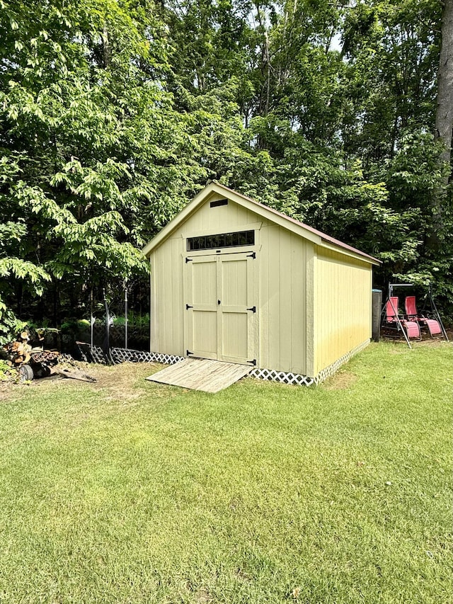 2176 Deepwoods Dr, Gaylord, MI 49735 - view of shed