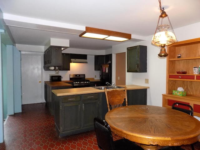 352 Young St, Cheboygan, MI 49721 - photo 9