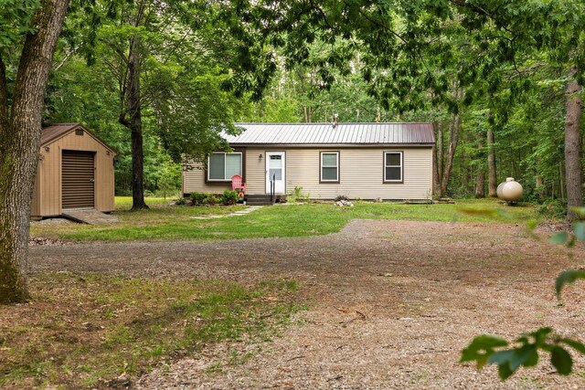 4670 Oakwood Dr, Lewiston, MI 49756 - photo 2