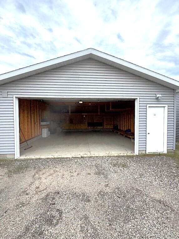 UNIT33 Short Dr, Prudenville, MI 48651 - photo 4