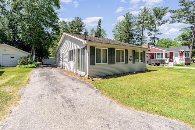 104 Hawk, Houghton Lake, MI 48629 - photo 1