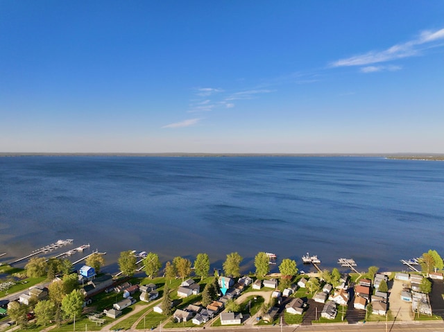 6390 W Houghton Lake Dr, Houghton Lake, MI 48629 - aerial view of residential area featuring a nearby body of water
