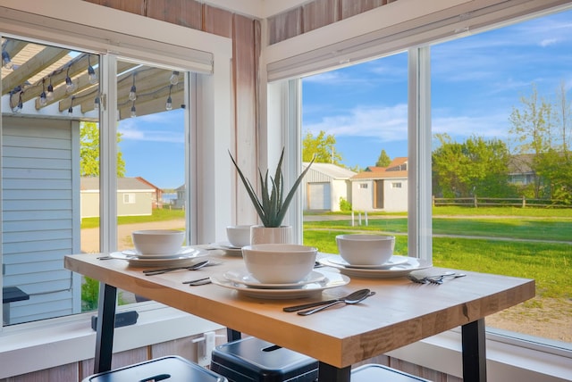 6390 W Houghton Lake Dr, Houghton Lake, MI 48629 - view of dining room