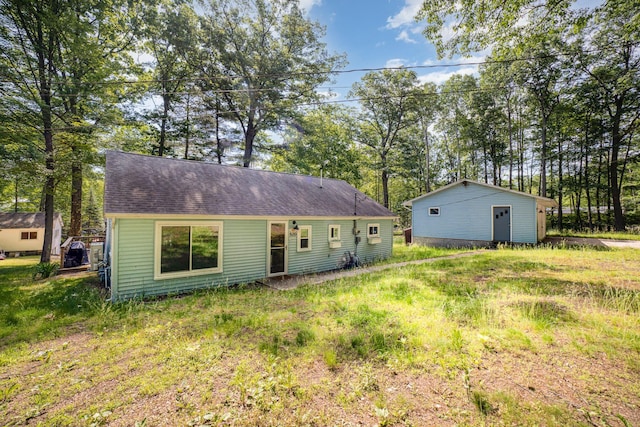 520 Quail Blvd, Roscommon, MI 48653 - photo 1