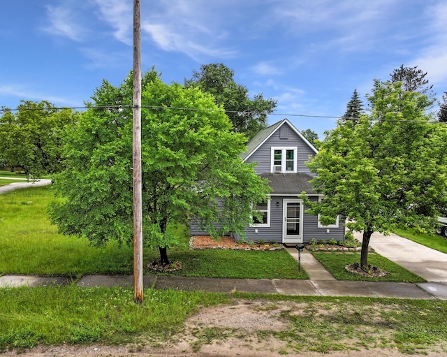 346 Vogel St, Boyne City, MI 49712 - photo 2