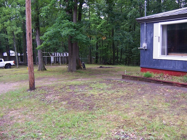 409 Marvin Rd, Roscommon, MI 48653 - view of yard