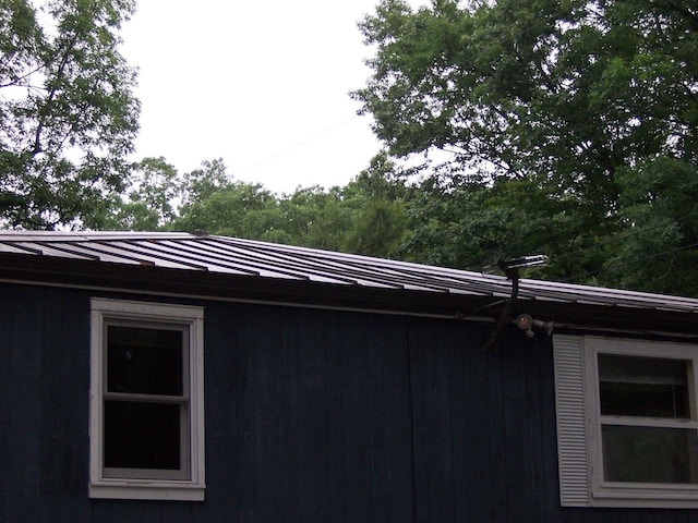 409 Marvin Rd, Roscommon, MI 48653 - exterior view