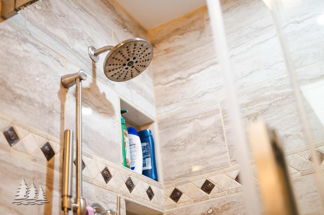 881 N Red Oak Rd, Lewiston, MI 49756 - bathroom view of tiled shower