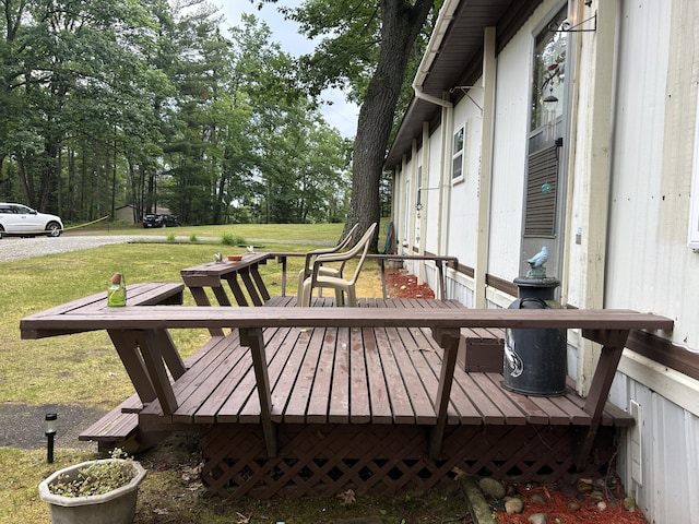 15939 Hiawatha Trl, Atlanta, MI 49709 - deck with a yard